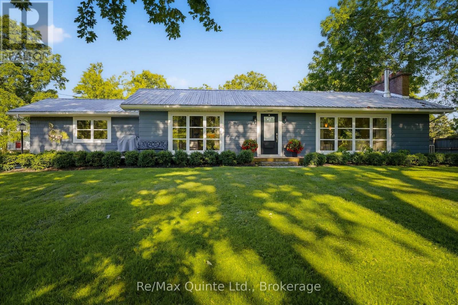 22 Beckwith Street, Prince Edward County, Ontario  K0K 1P0 - Photo 1 - X13695526