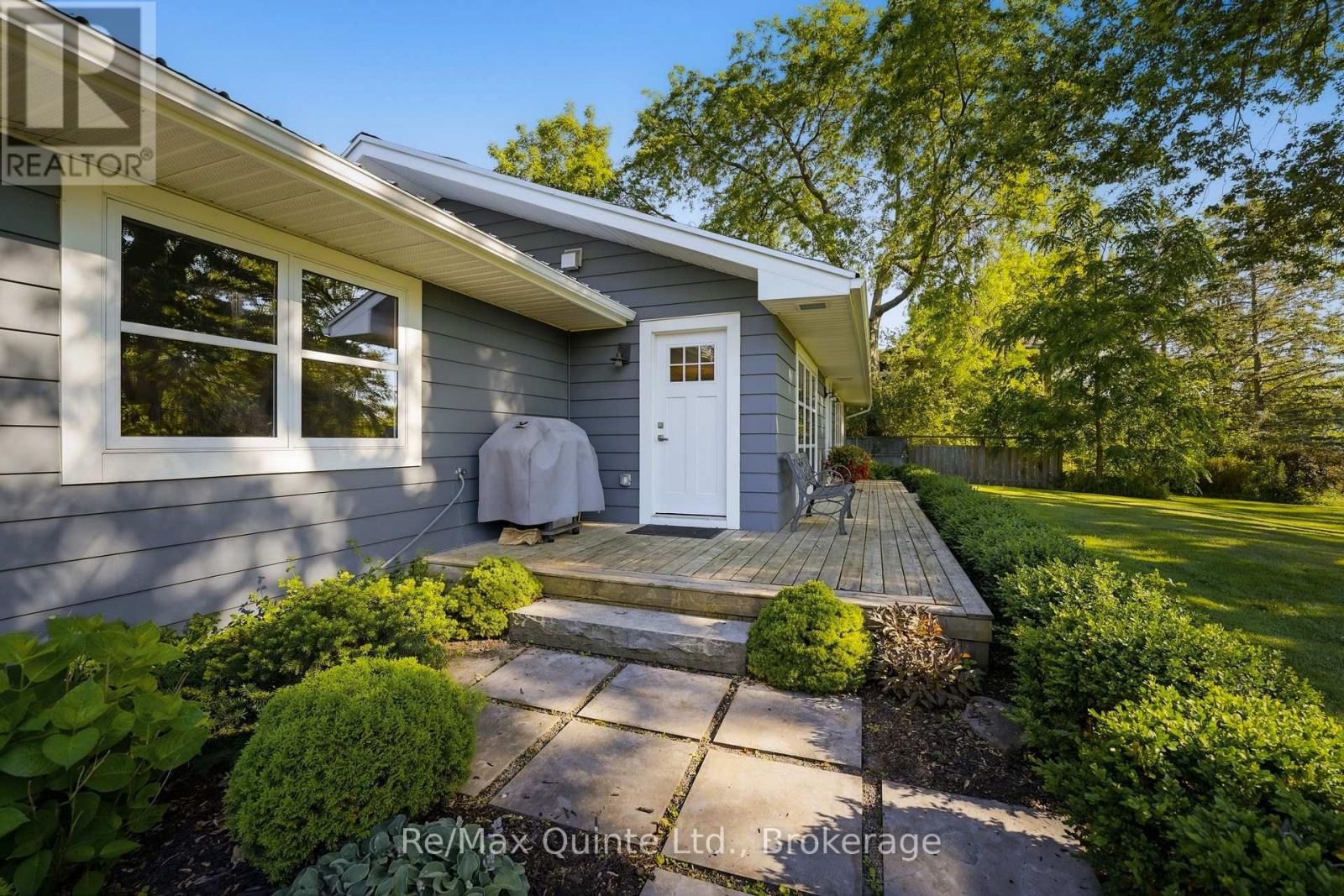 22 Beckwith Street, Prince Edward County, Ontario  K0K 1P0 - Photo 4 - X13695526