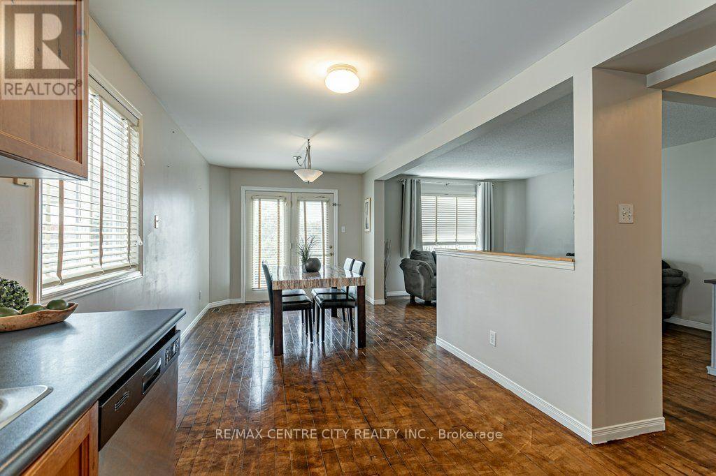 320 Rossmore Court, London South, Ontario  N6C 6B9 - Photo 12 - X13695578