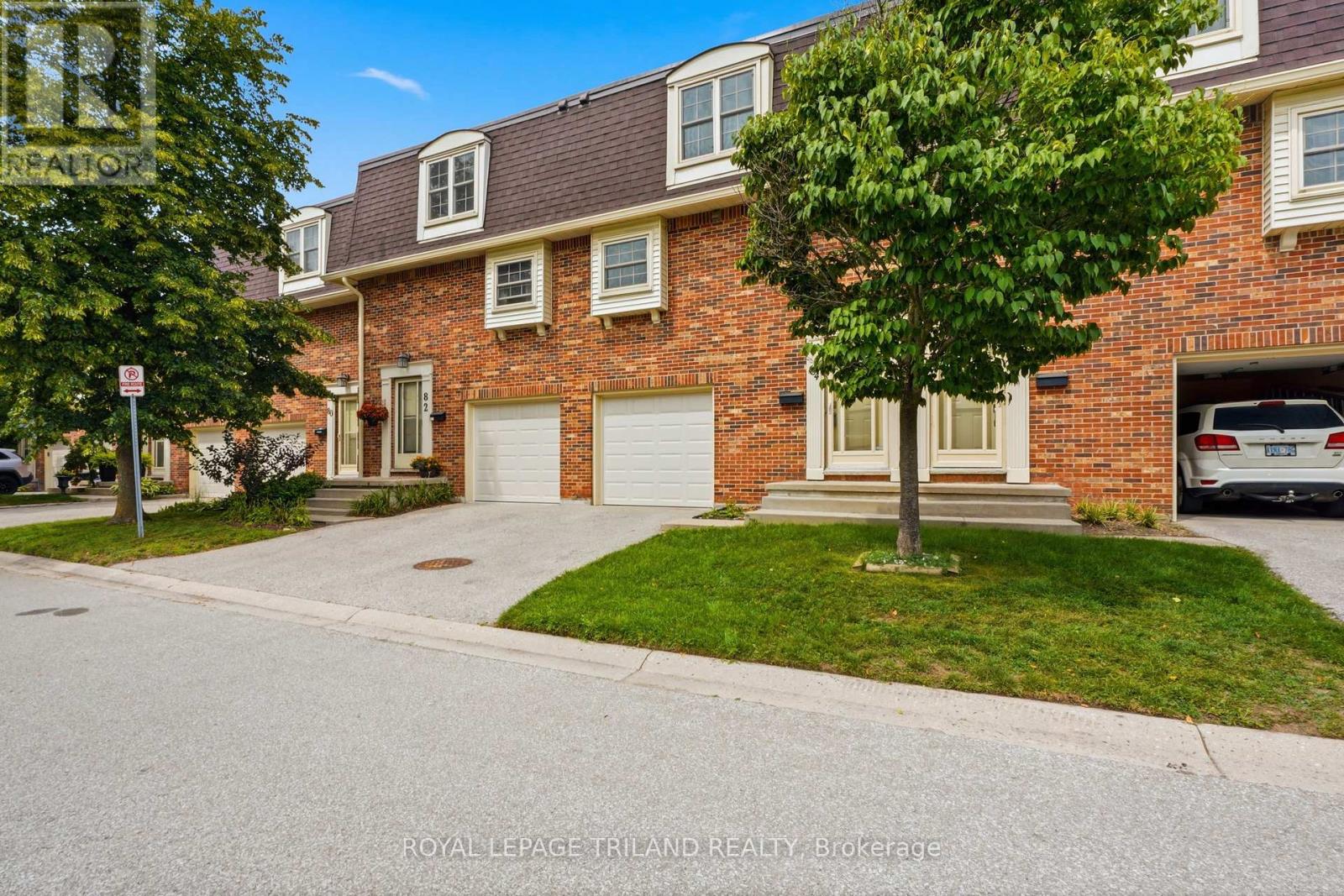 84 - 900 Pond View Road, London South, Ontario N5Z 4L7 - Photo 1 - X13695758