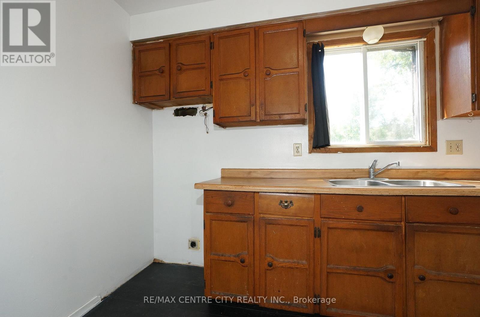 66 Inverary Road, London North, Ontario  N6G 3L6 - Photo 10 - X13695840