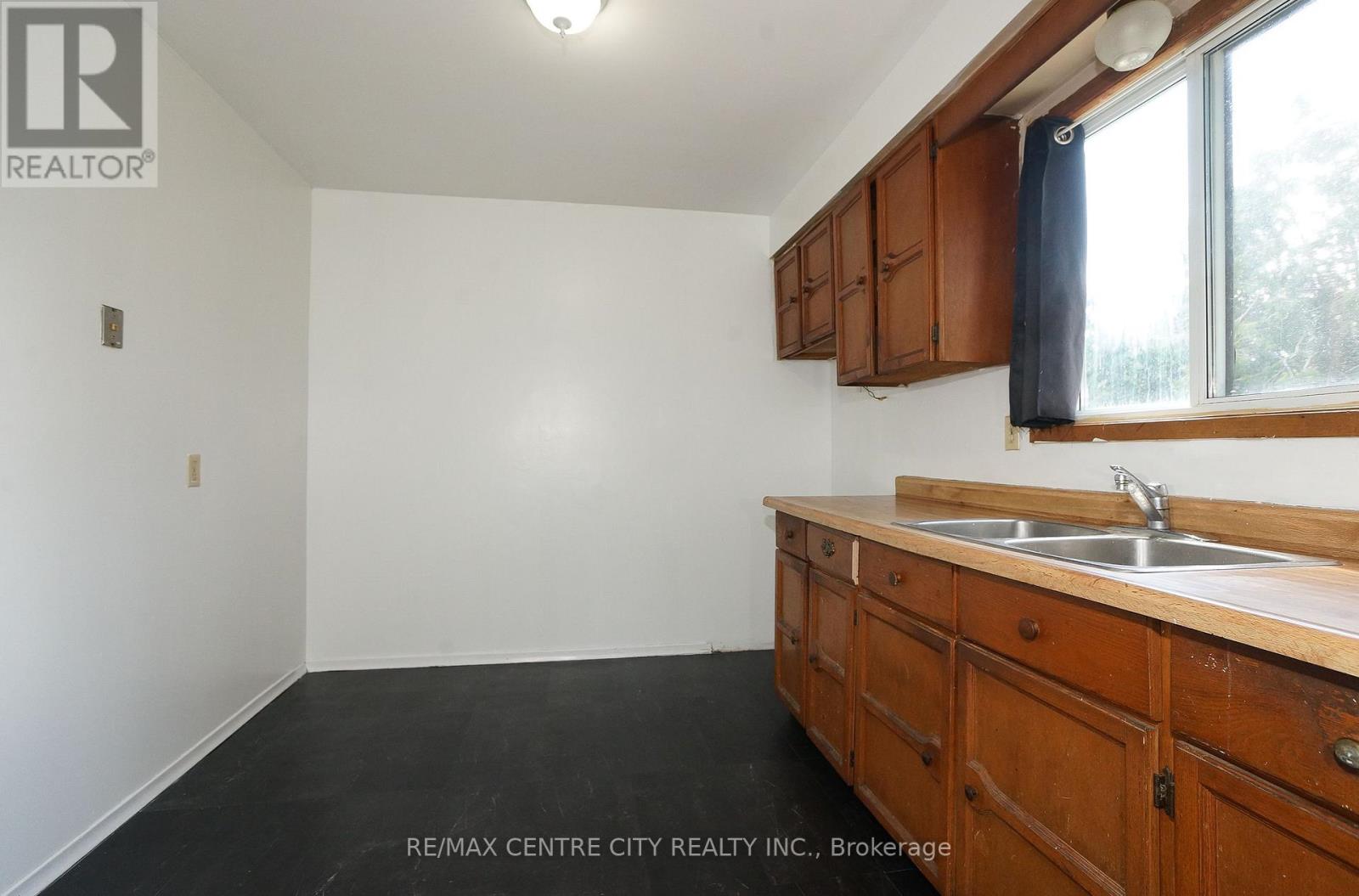 66 Inverary Road, London North, Ontario  N6G 3L6 - Photo 11 - X13695840