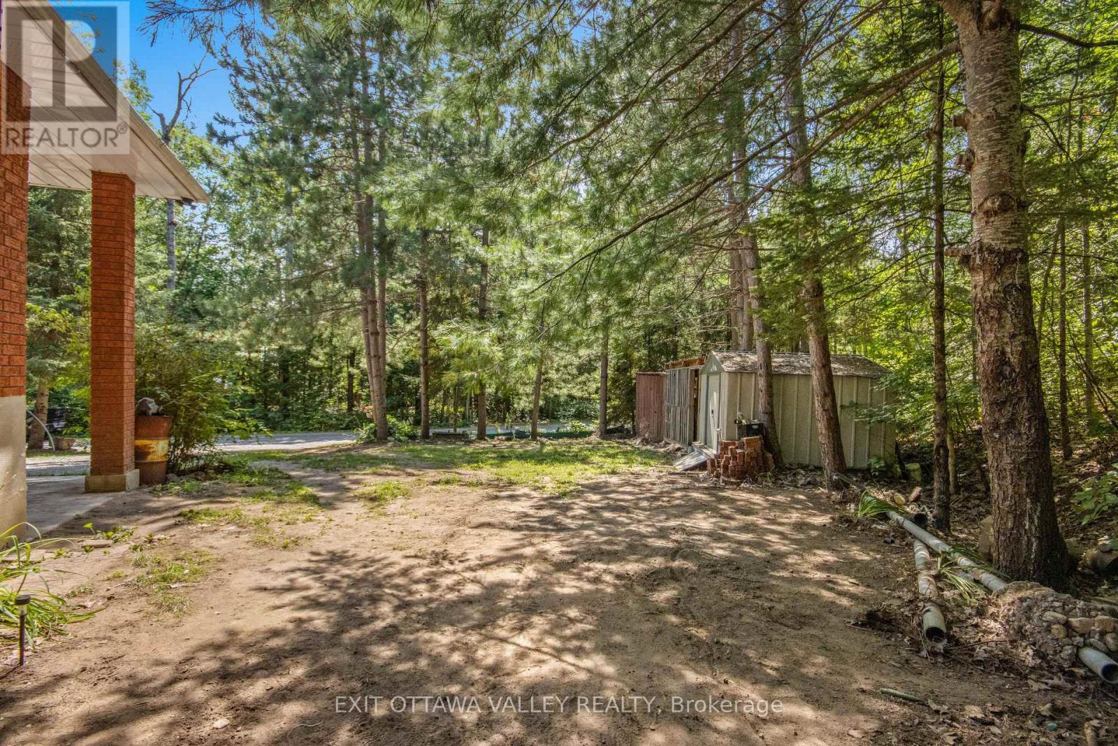 561 Long Lake Road, Madawaska Valley, Ontario  K0J 1B0 - Photo 17 - X13695670