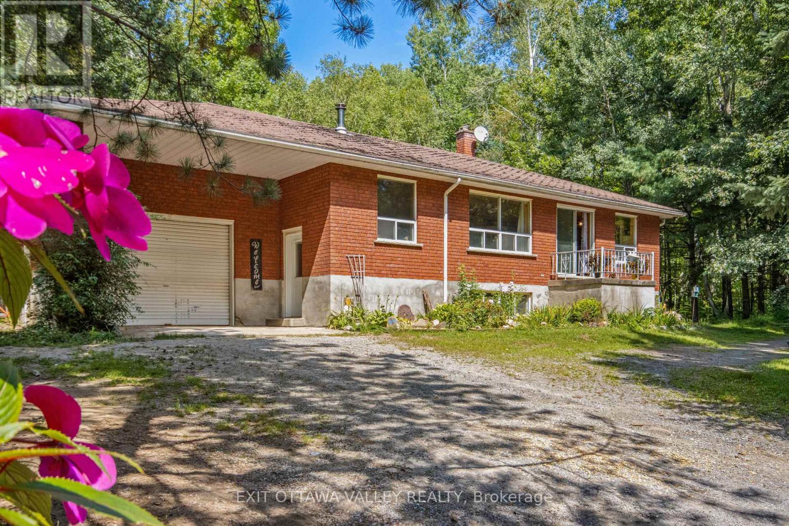 561 Long Lake Road, Madawaska Valley, Ontario K0J 1B0 - Photo 3 - X13695670