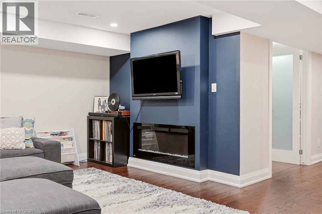 715 Drury Lane, Burlington, Ontario L7R 2X9 - Photo 32 - 40847670