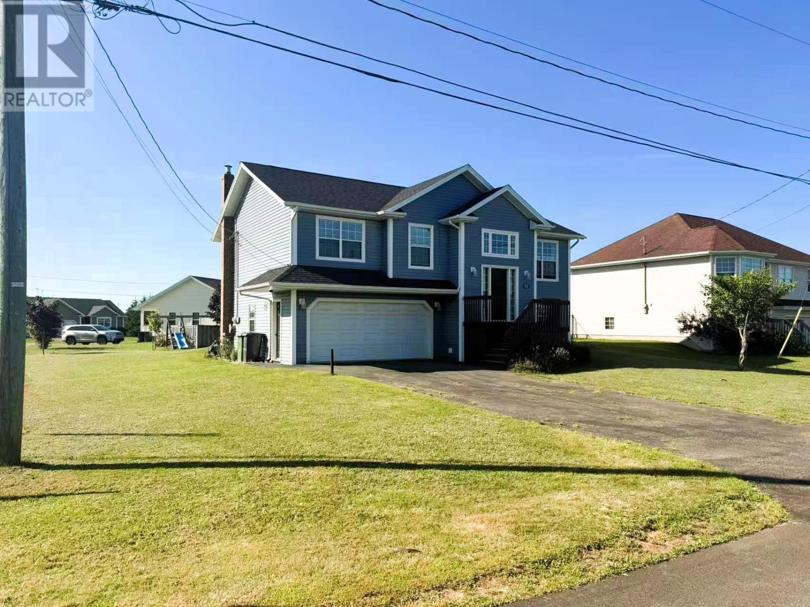 62 Sandlewood Street, West Royalty, Prince Edward Island  C1E 0A6 - Photo 2 - 202621066