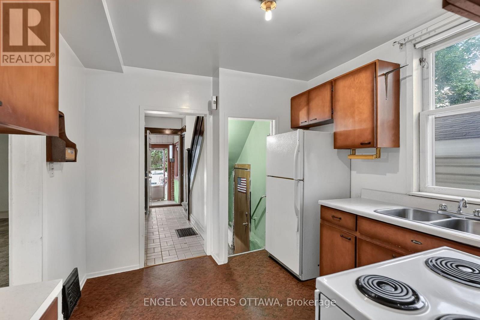 9 Geneva Street, Ottawa, Ontario  K1Y 3N5 - Photo 5 - X13695546