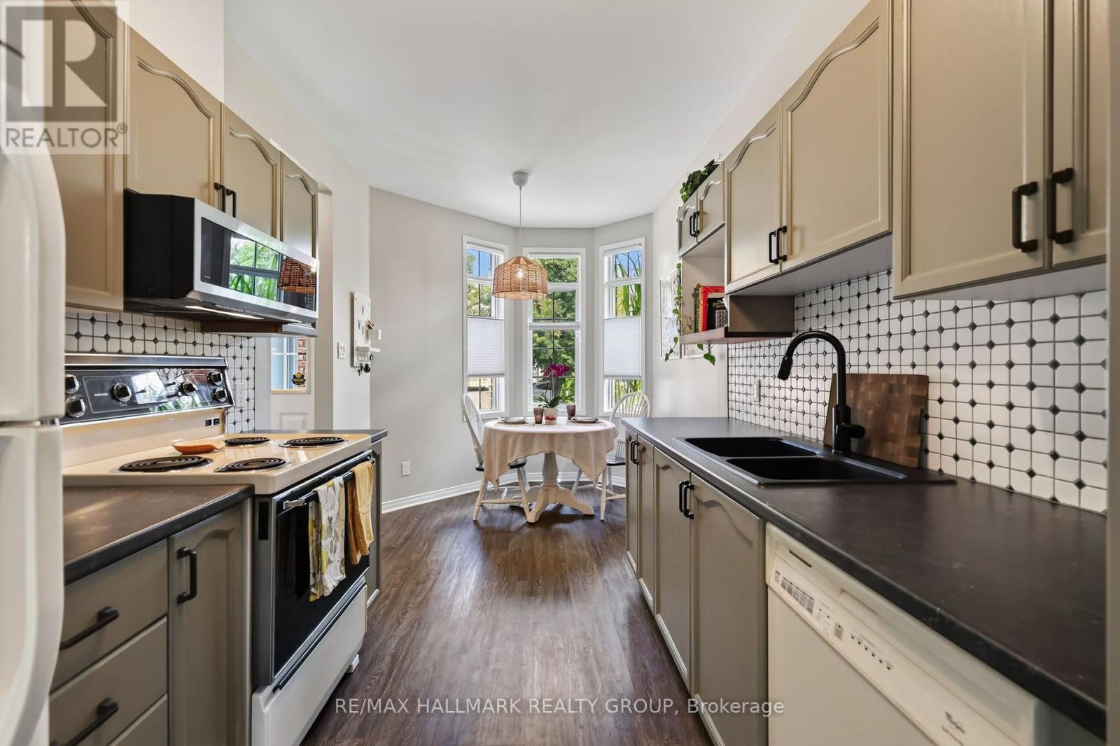 95 College Circle, Ottawa, Ontario  K1K 4R9 - Photo 10 - X13695586