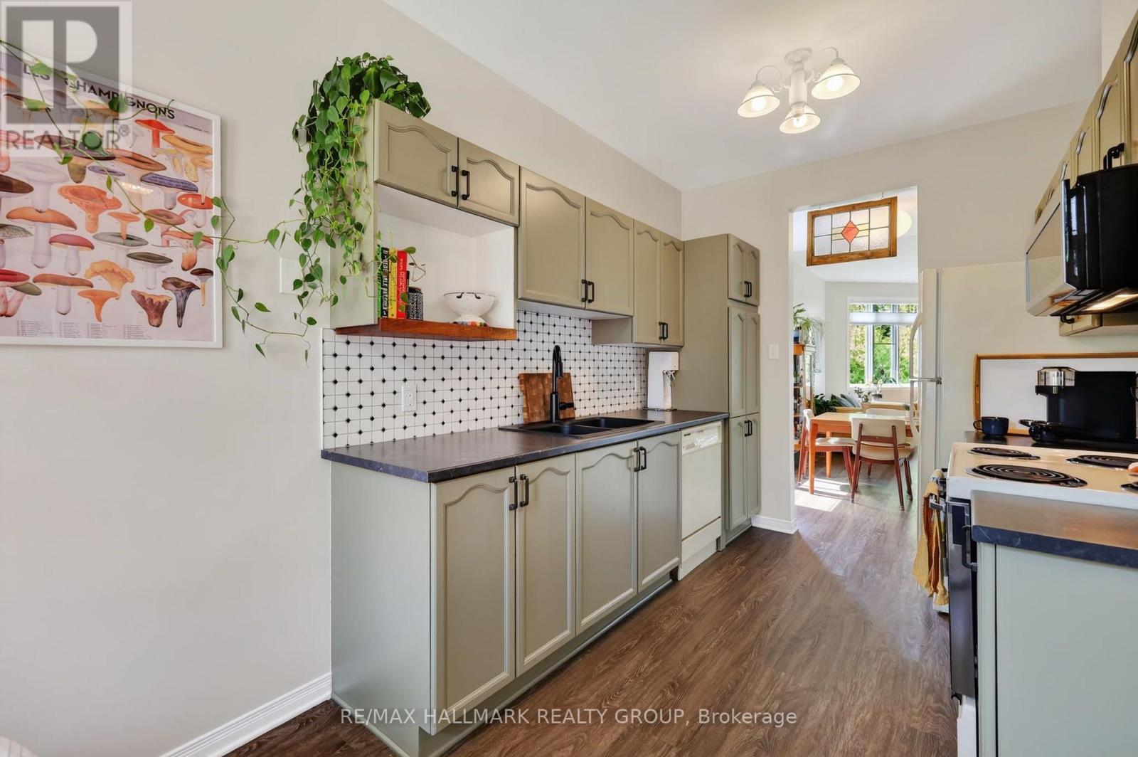 95 College Circle, Ottawa, Ontario  K1K 4R9 - Photo 5 - X13695586