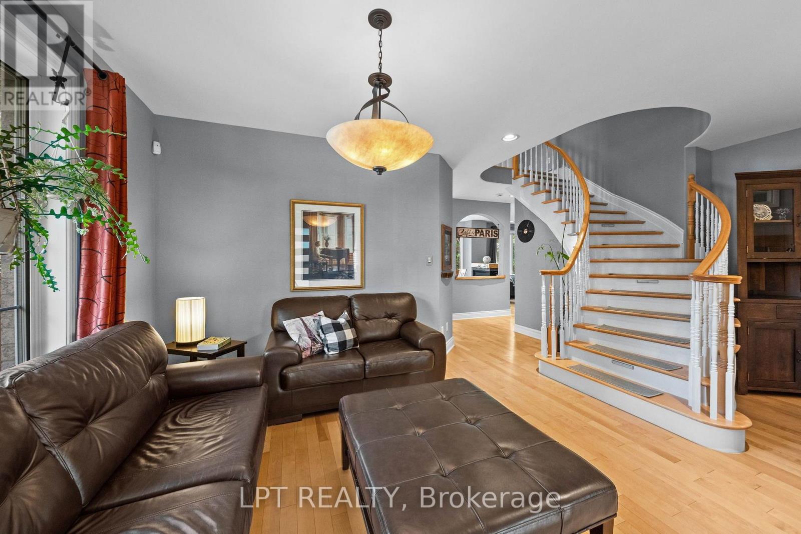 15 Spalding Avenue, Ottawa, Ontario  K2K 3B2 - Photo 5 - X13695690