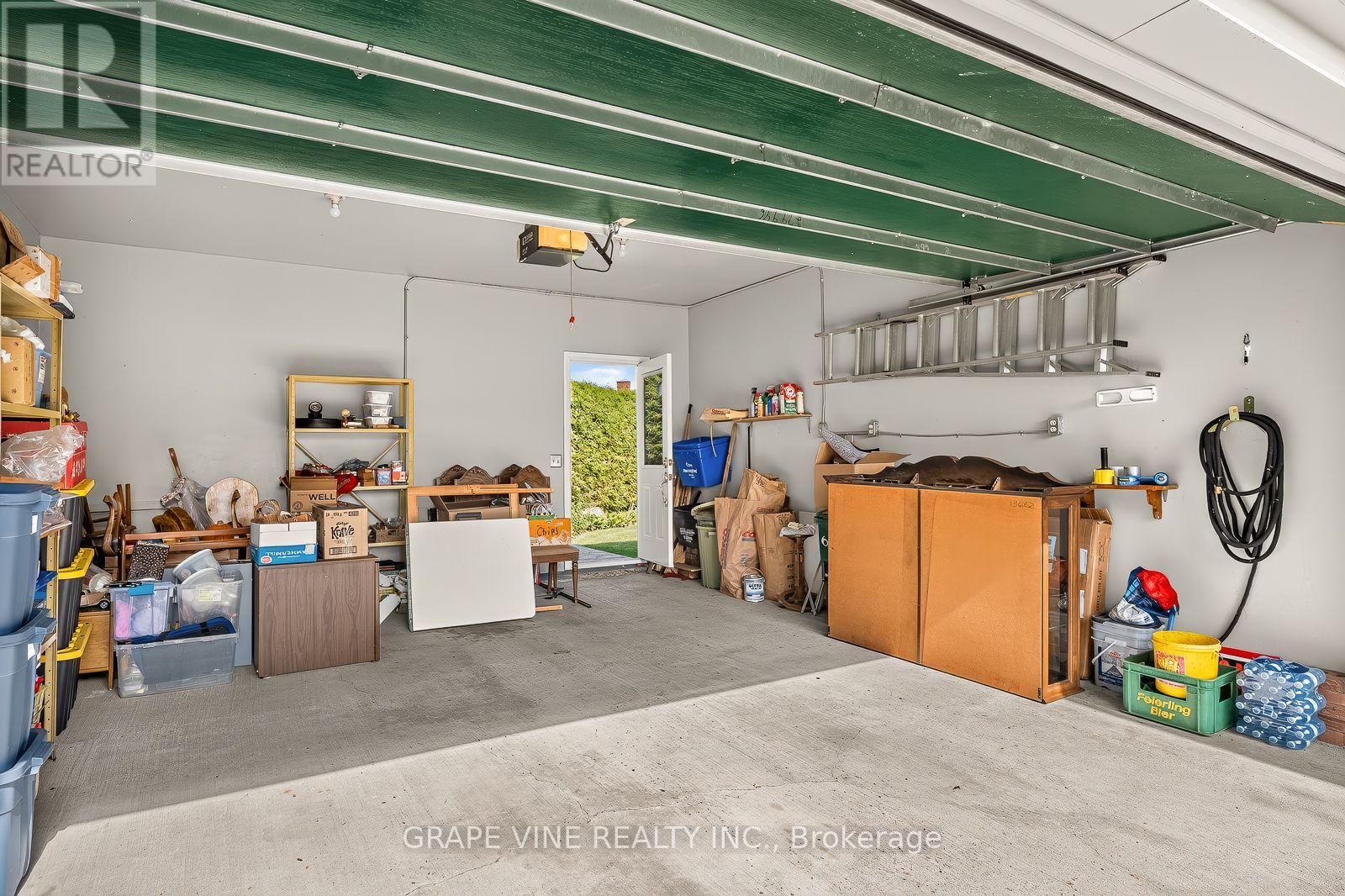 1486 Ridgebrook Drive, Ottawa, Ontario  K1B 4H1 - Photo 33 - X13695728