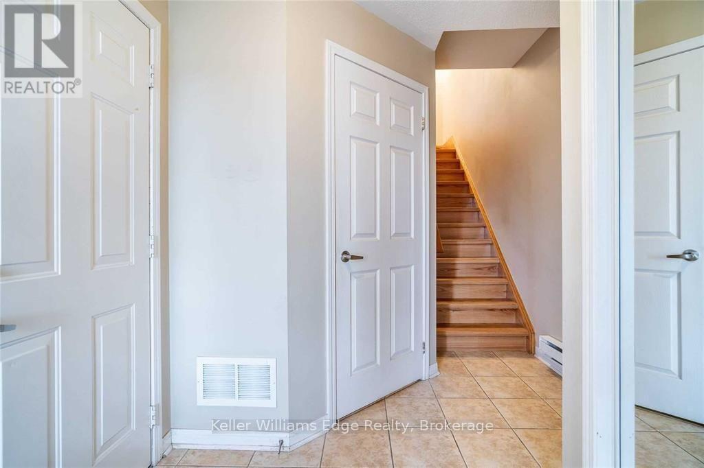 3115 Stornoway Circle, Oakville, Ontario  L6M 5H9 - Photo 3 - W13695524
