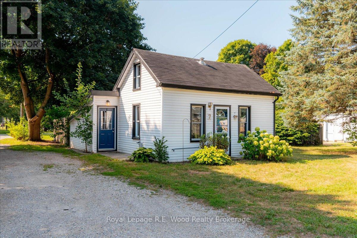7 Mill Street W, Norwich, Ontario  N0J 1R0 - Photo 1 - X13695612