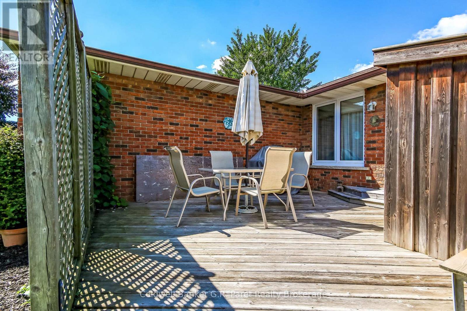 28 Woodcock Drive, Tillsonburg, Ontario  N4G 4M2 - Photo 4 - X13695822
