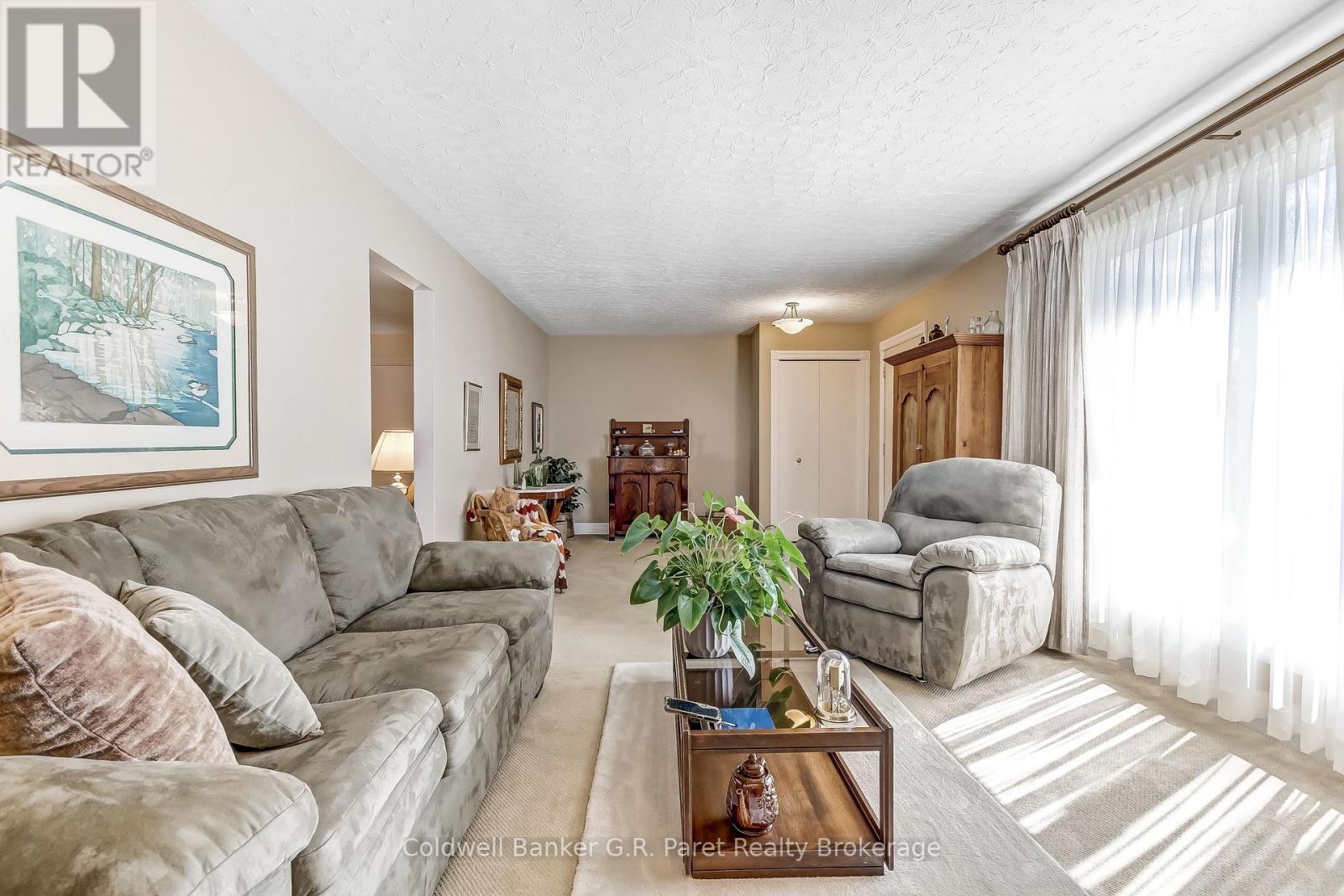 28 Woodcock Drive, Tillsonburg, Ontario  N4G 4M2 - Photo 8 - X13695822