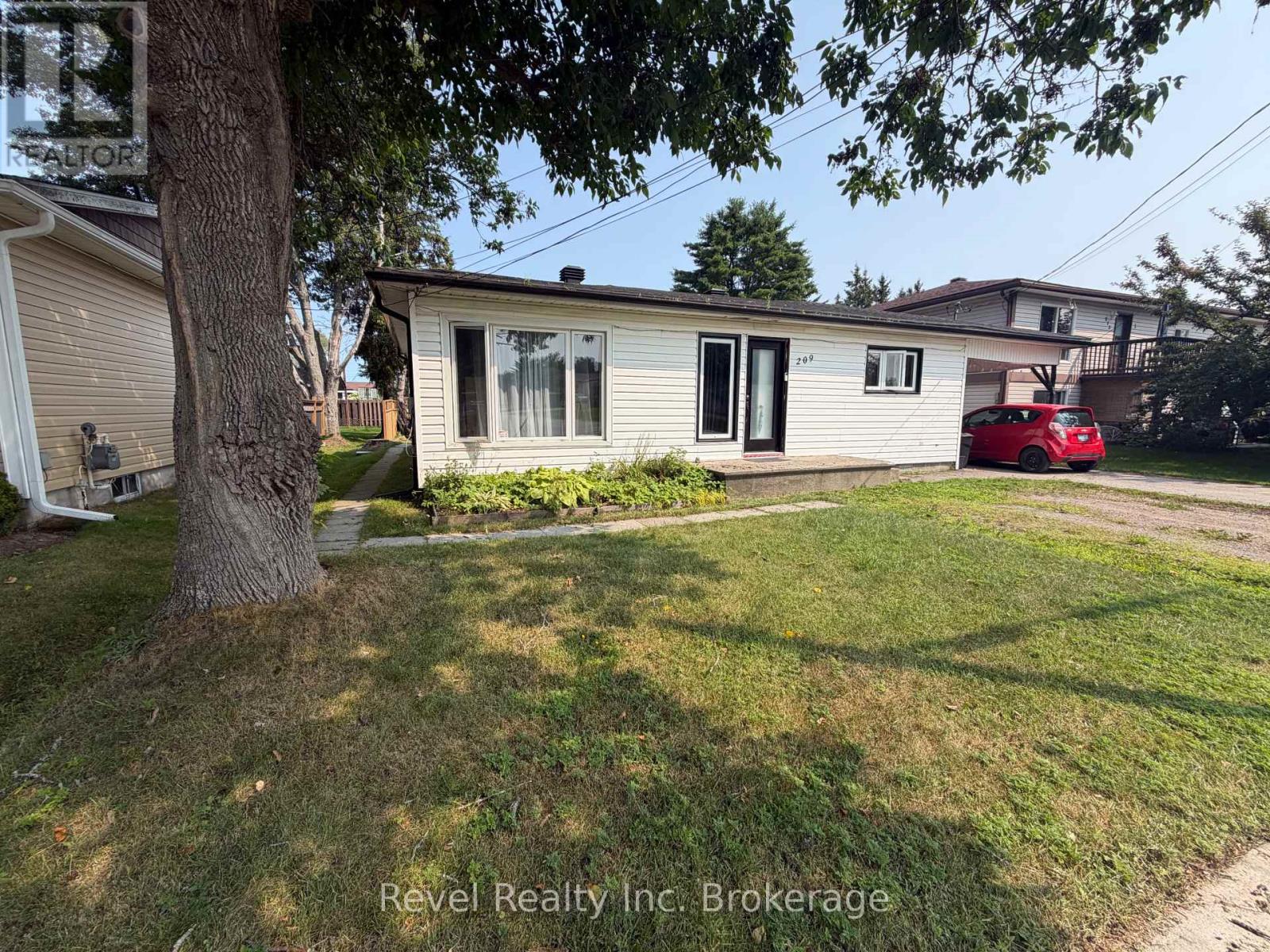 209 SALTER STREET, West Nipissing, Ontario