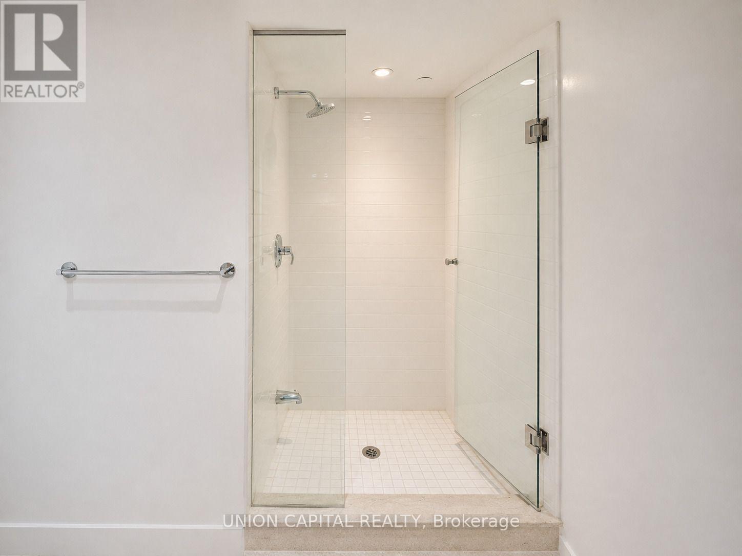 4903 - 386 Yonge Street, Toronto, Ontario  M5B 0A5 - Photo 30 - C13695564
