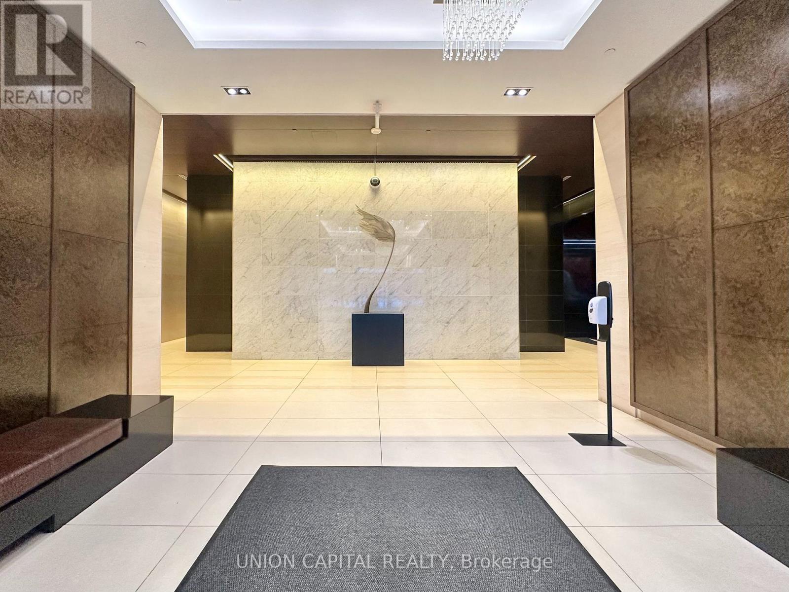 4903 - 386 Yonge Street, Toronto, Ontario  M5B 0A5 - Photo 4 - C13695564