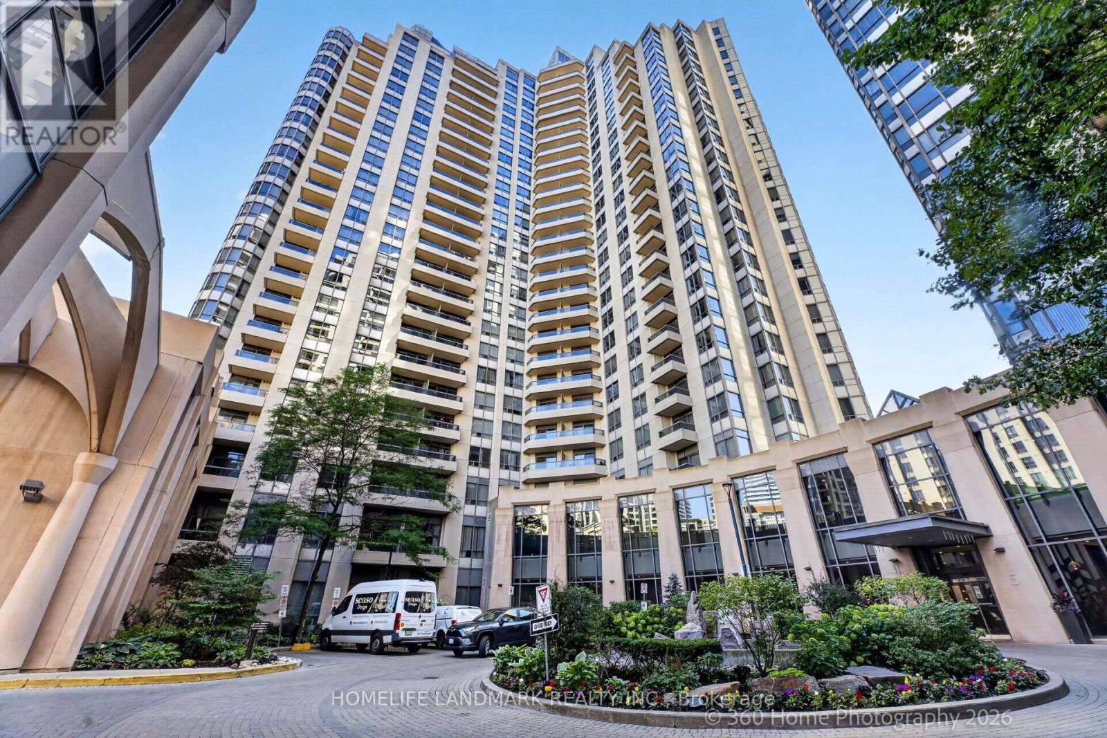 829 - 15 Northtown Way, Toronto, Ontario  M2N 7A2 - Photo 2 - C13695636