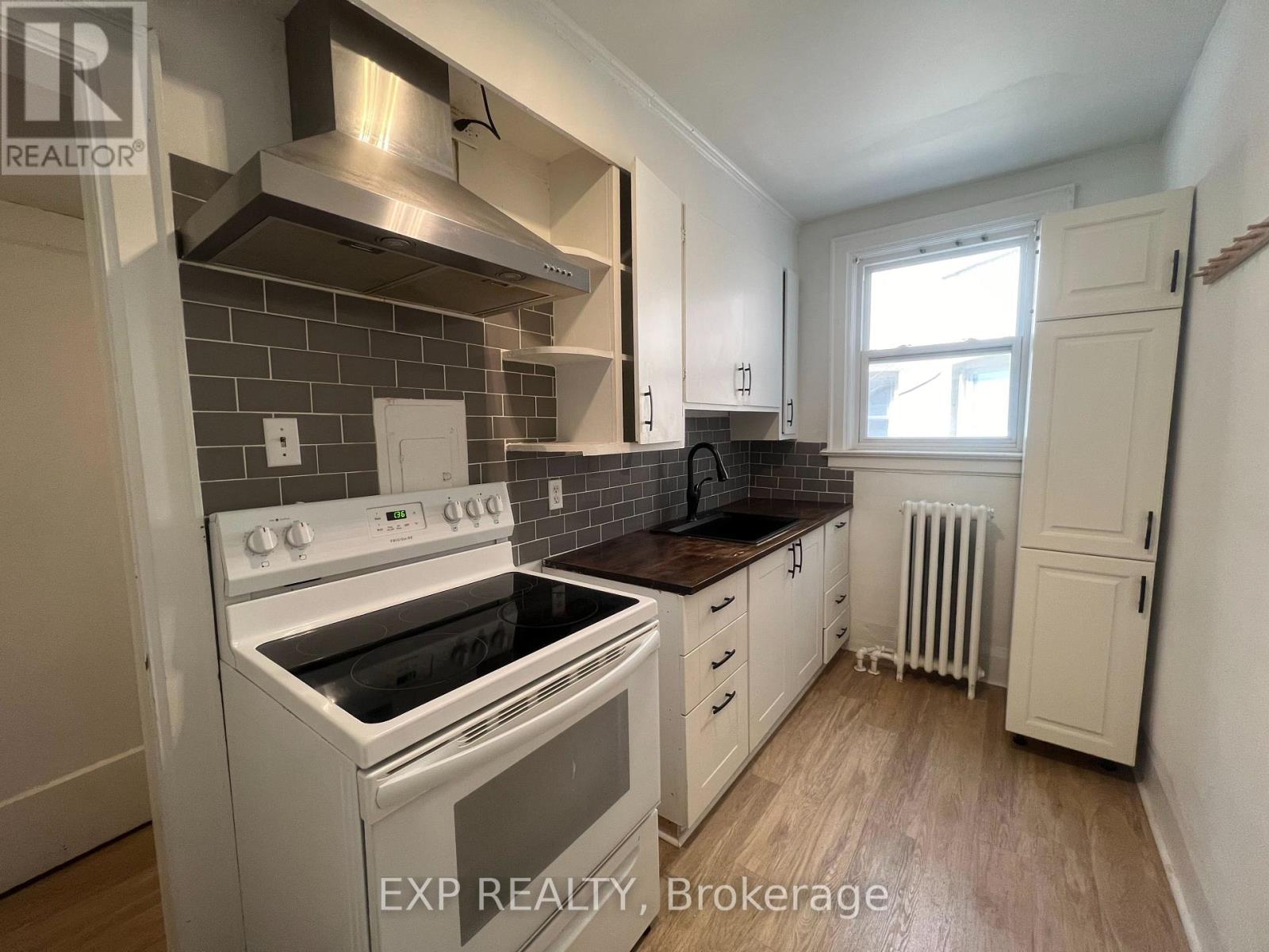 6 - 102 Greensides Avenue, Toronto, Ontario  M6C 1B9 - Photo 15 - C13695792