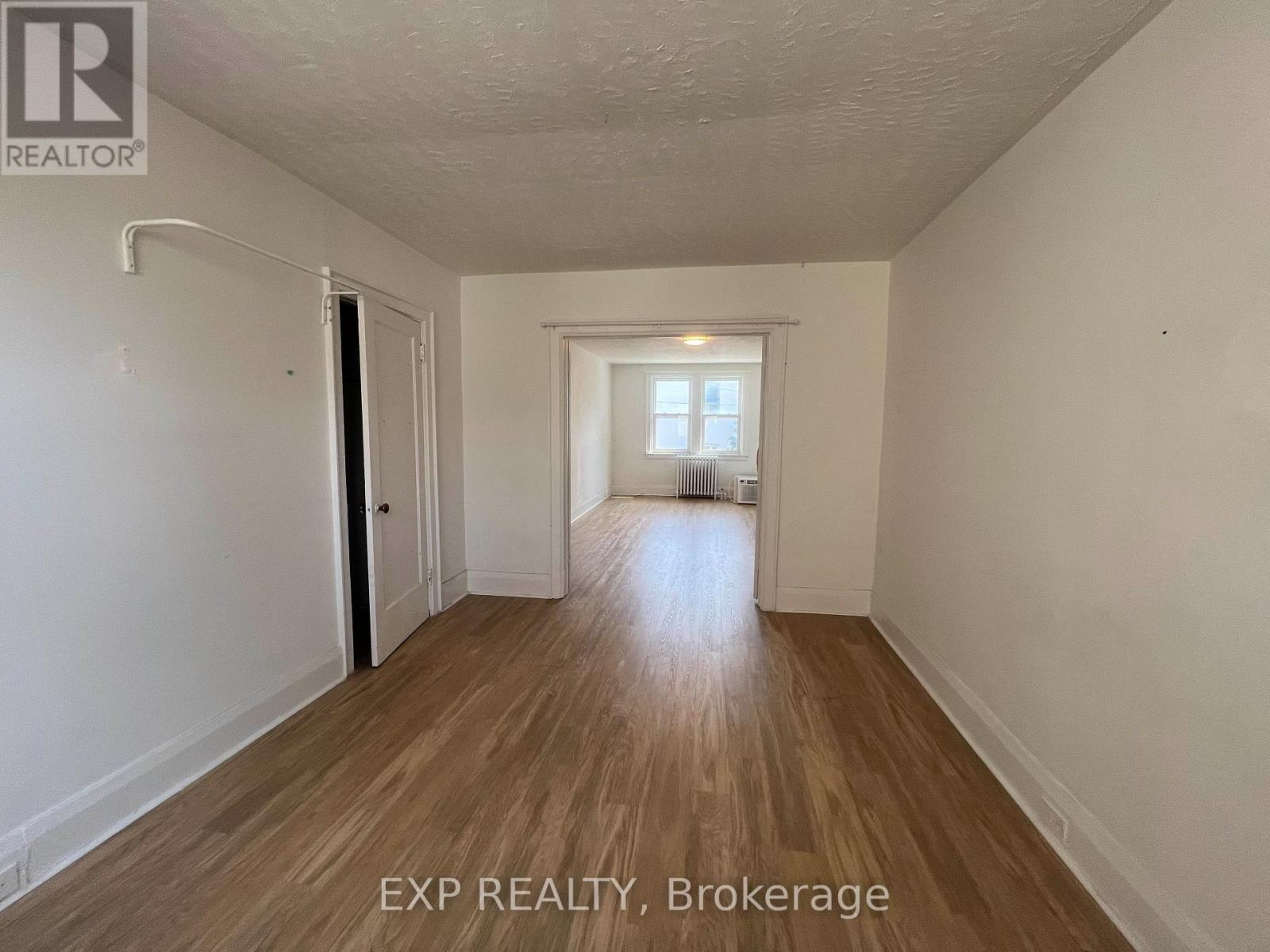 6 - 102 Greensides Avenue, Toronto, Ontario  M6C 1B9 - Photo 2 - C13695792