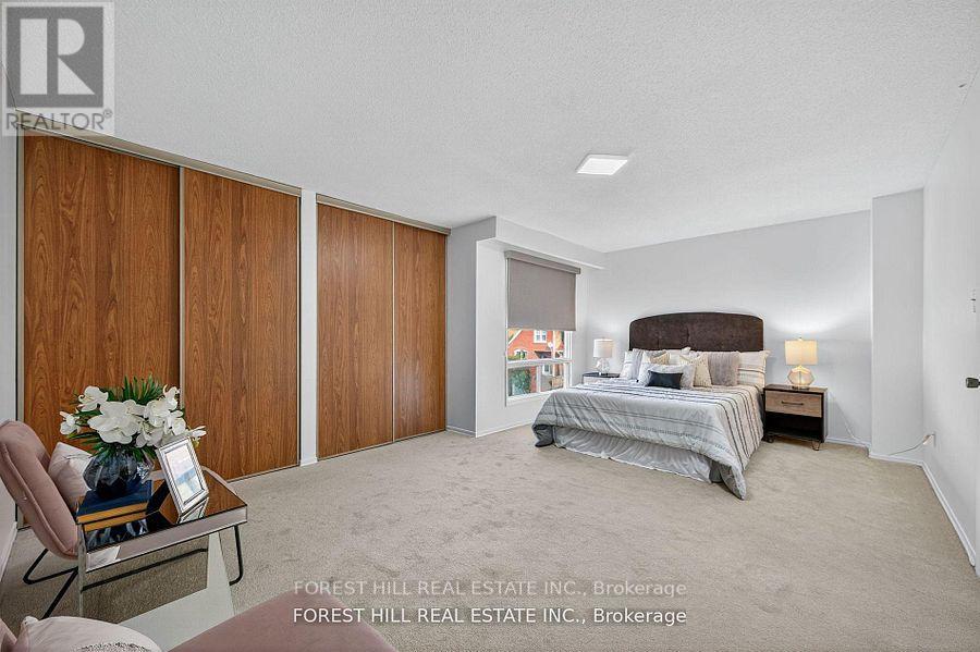38 Carnival Court, Toronto, Ontario  M2R 3T8 - Photo 17 - C13695800