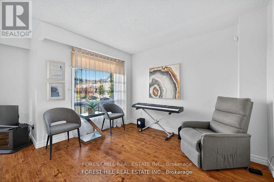38 Carnival Court, Toronto, Ontario  M2R 3T8 - Photo 9 - C13695800