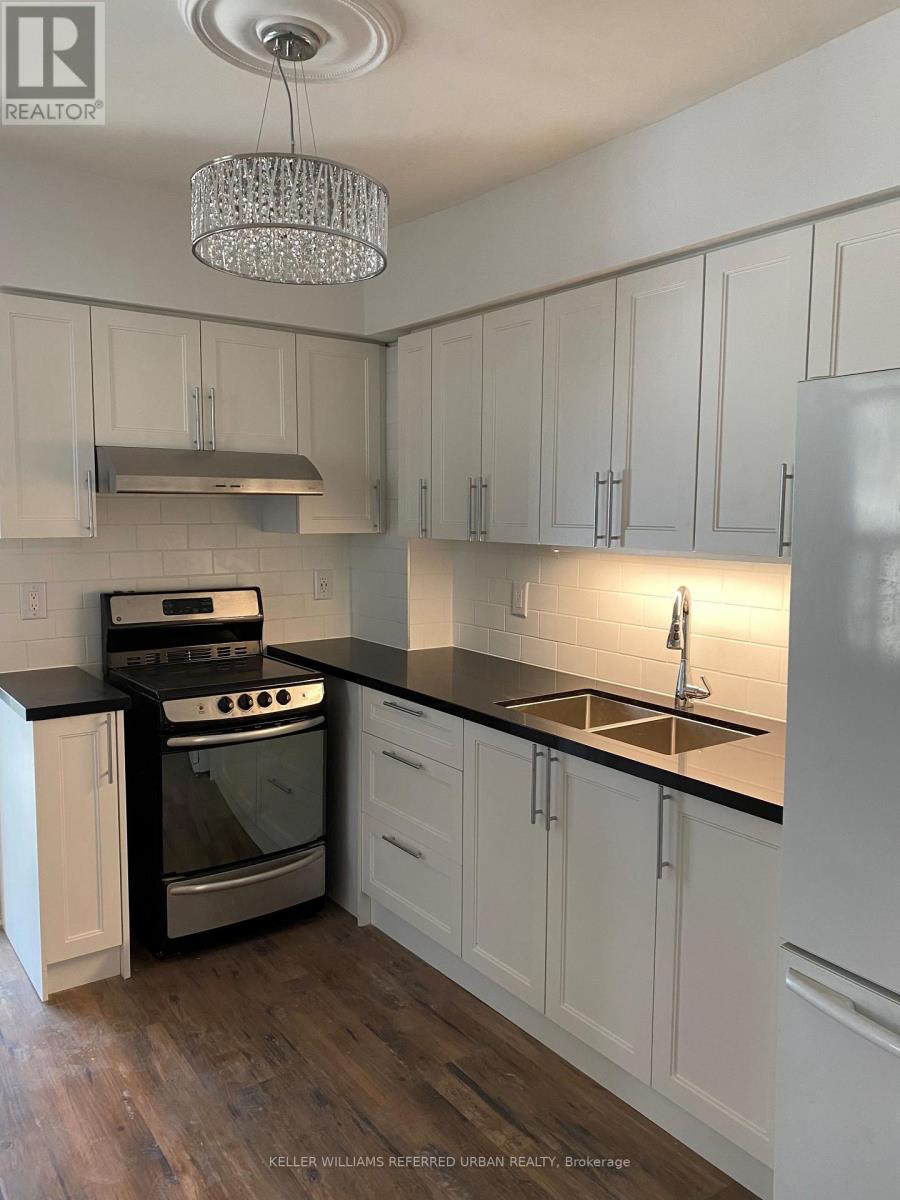 Main Floor - 9 Clinton Place, Toronto, Ontario  M6G 1J8 - Photo 5 - C13695848