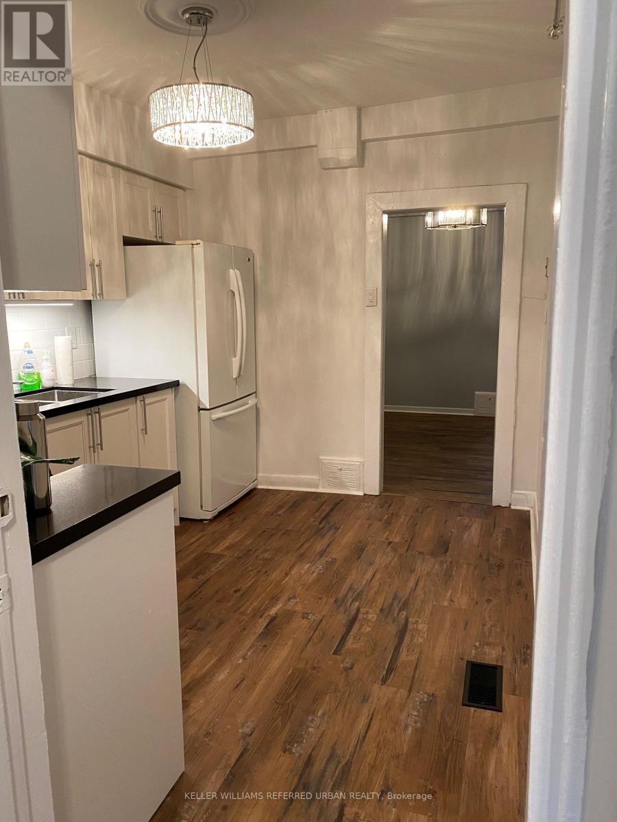 Main Floor - 9 Clinton Place, Toronto, Ontario  M6G 1J8 - Photo 6 - C13695848