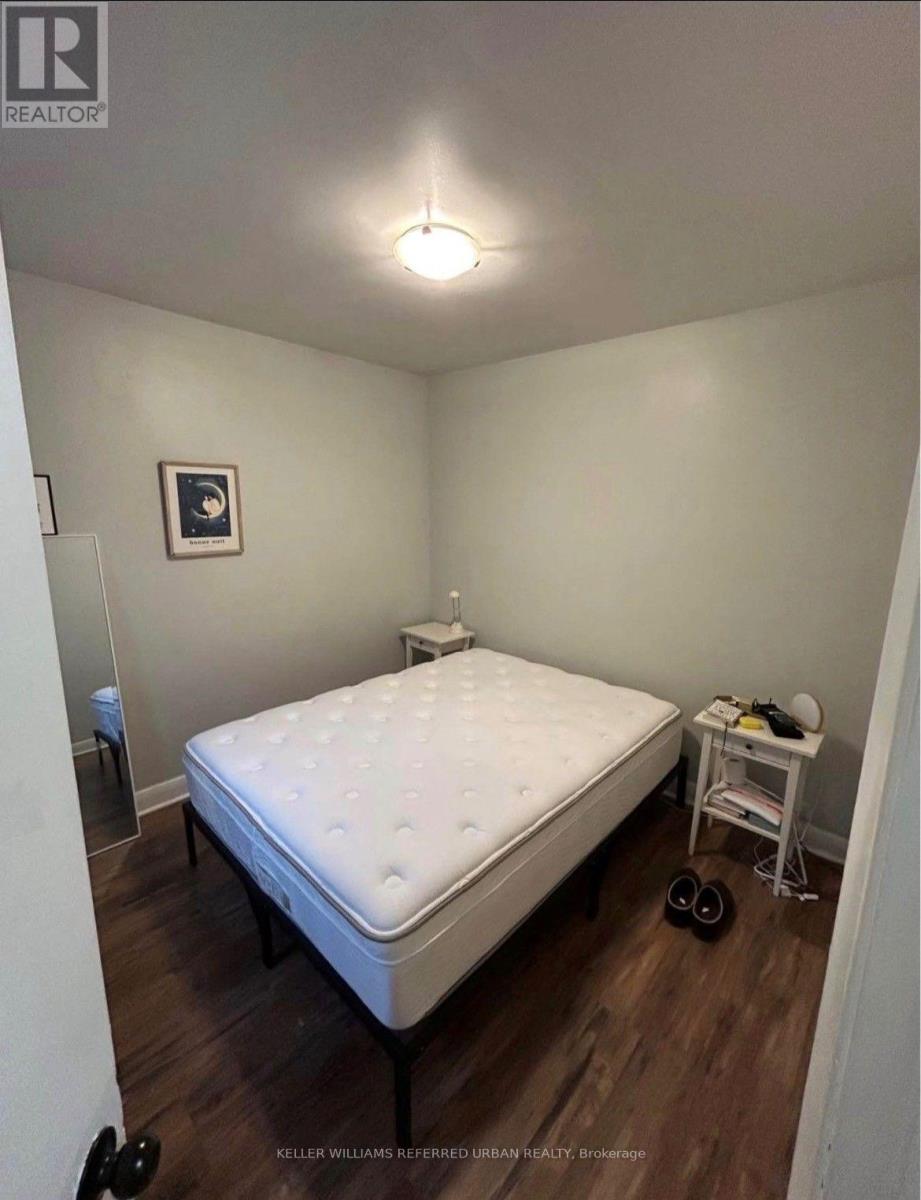 Main Floor - 9 Clinton Place, Toronto, Ontario  M6G 1J8 - Photo 9 - C13695848