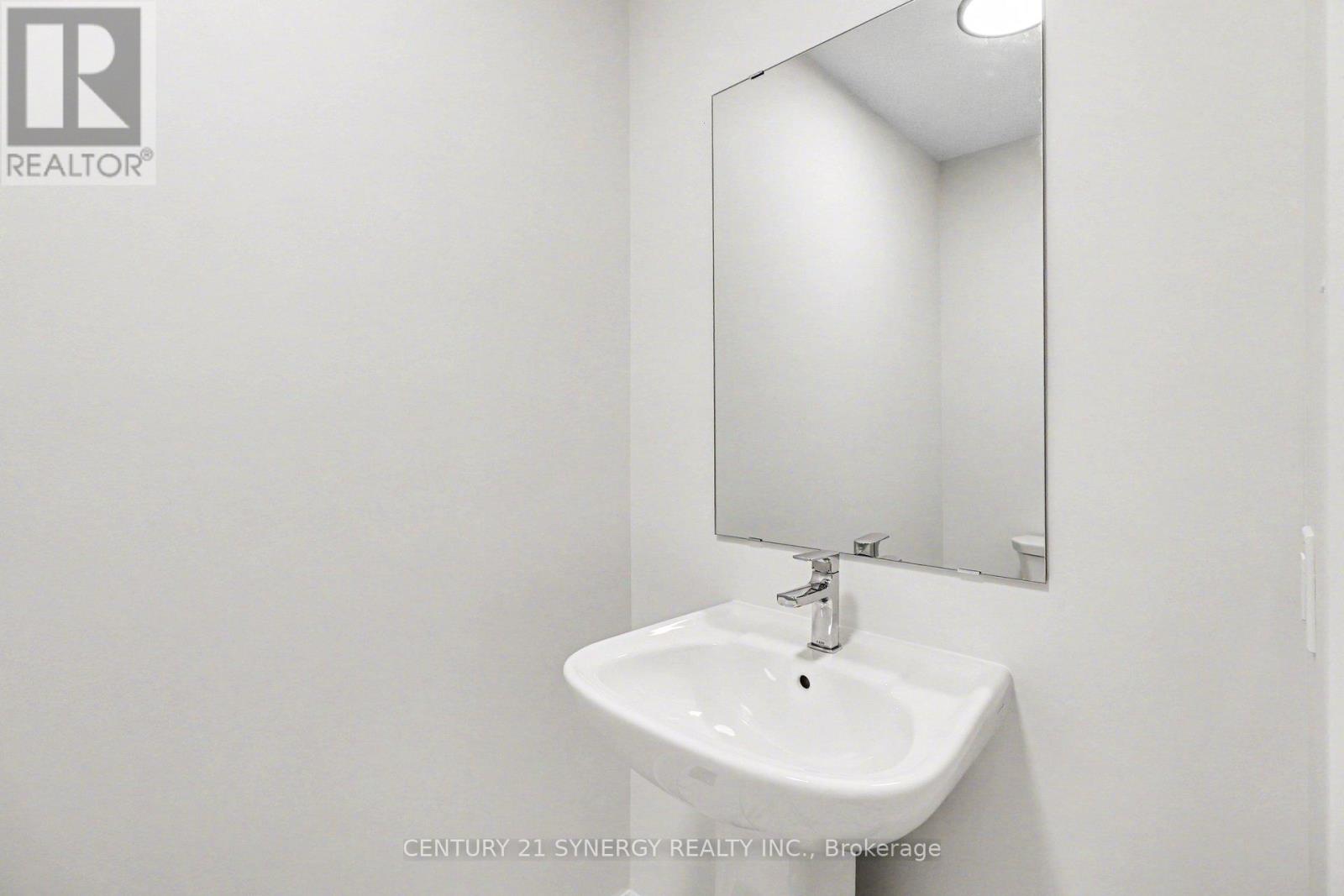73 Villeneuve Street, North Stormont, Ontario  K0C 1W0 - Photo 5 - X12841888