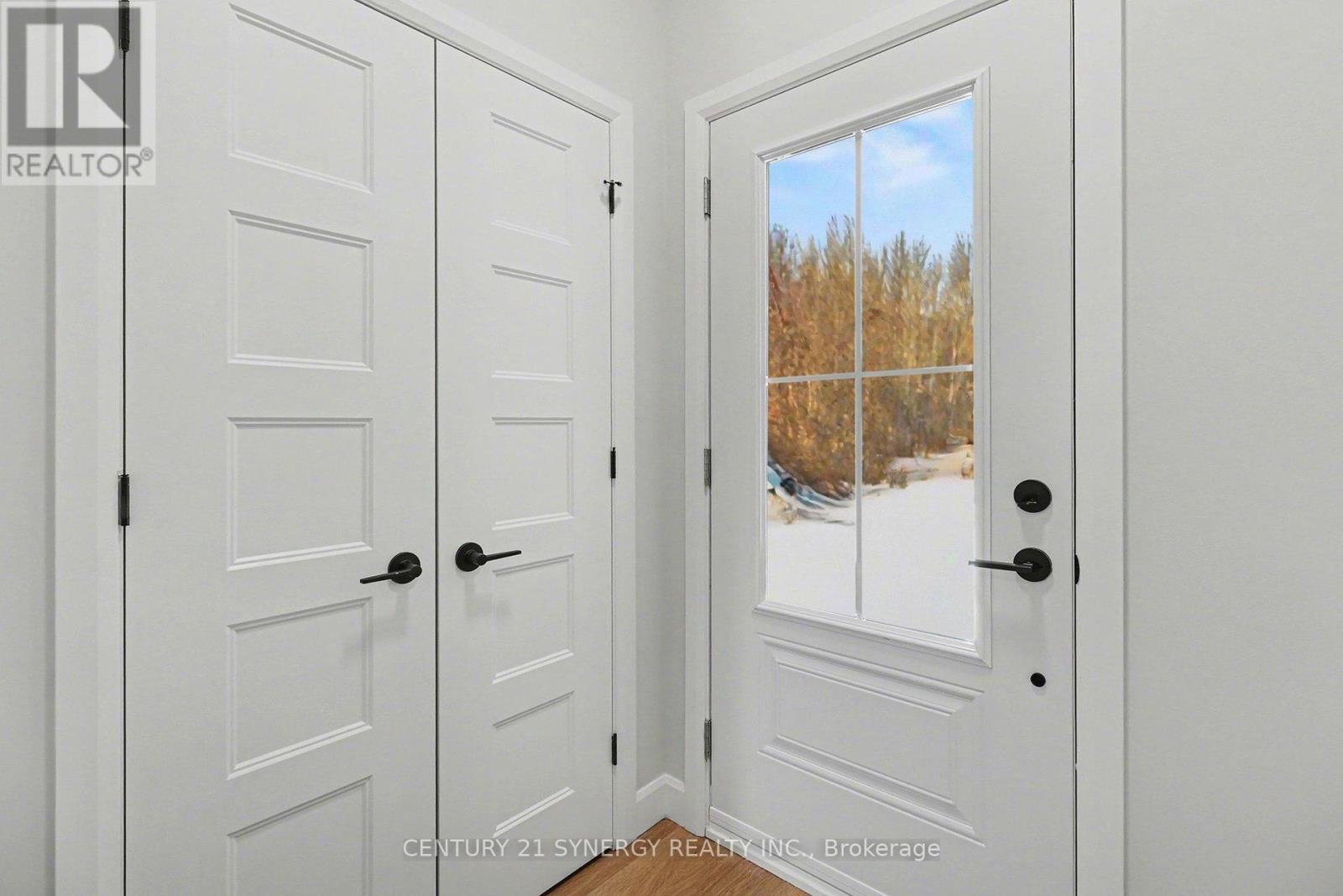 67 Villeneuve Street, North Stormont, Ontario  K0C 1W0 - Photo 3 - X12841890