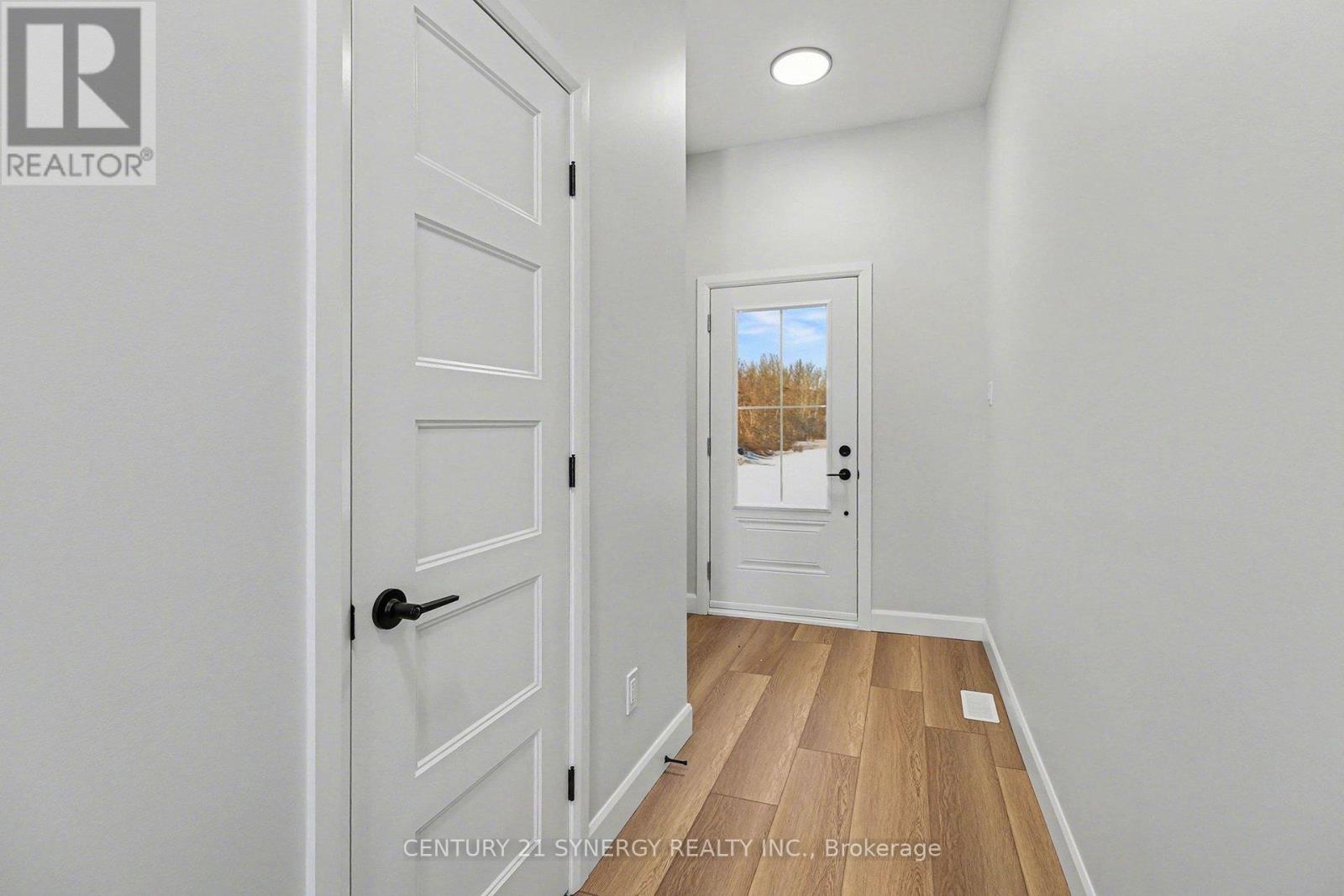 67 Villeneuve Street, North Stormont, Ontario  K0C 1W0 - Photo 4 - X12841890