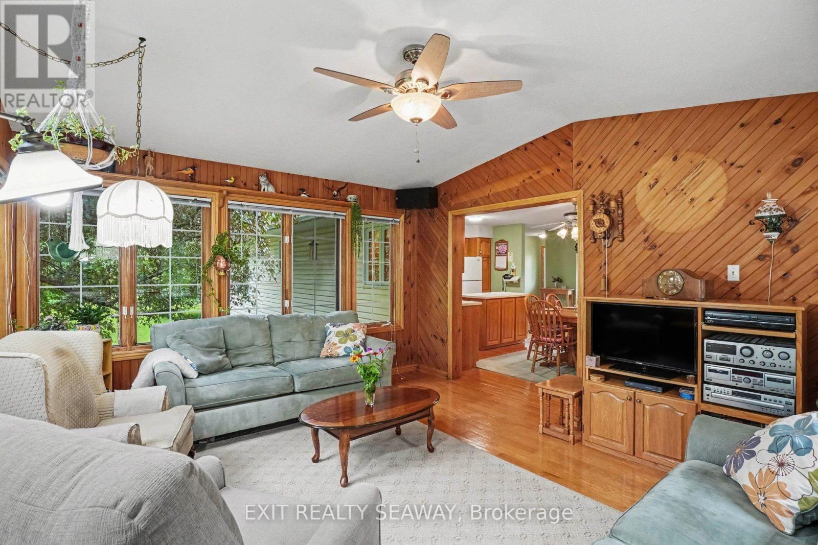 4557 Carman Road, South Dundas, Ontario K0C 1C0 - Photo 12 - X13695632
