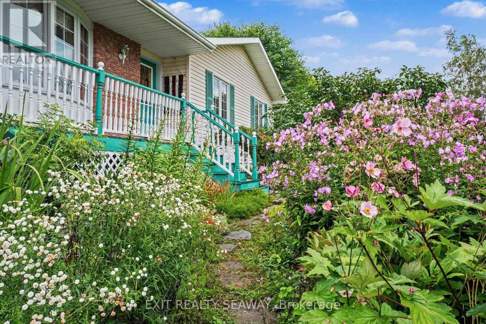 4557 Carman Road, South Dundas, Ontario K0C 1C0 - Photo 4 - X13695632