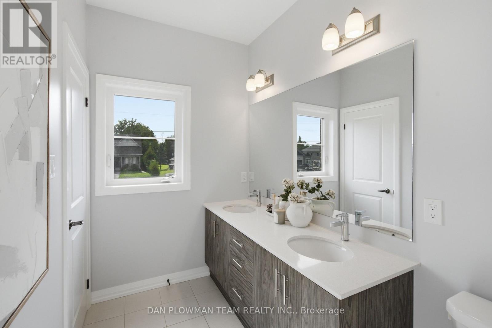 2 Holtby Court, Scugog, Ontario  L9L 0B4 - Photo 17 - E13695794
