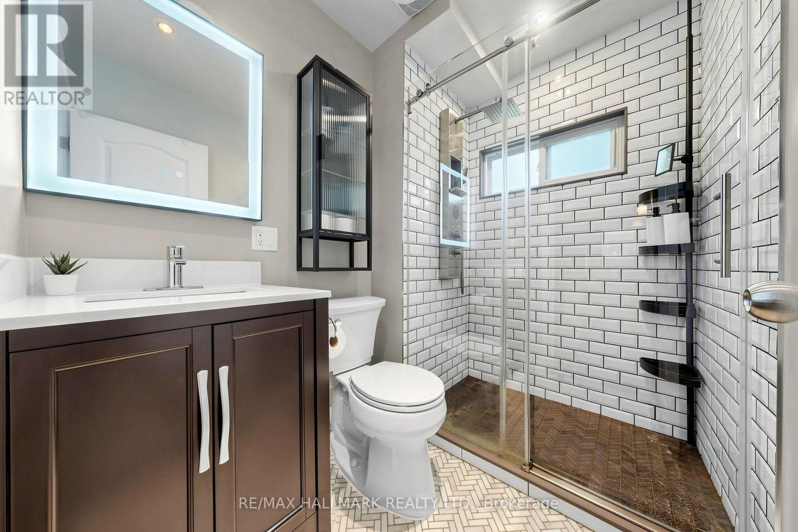 47 Glenmore Road, Toronto, Ontario  M4L 3M2 - Photo 25 - E13695826