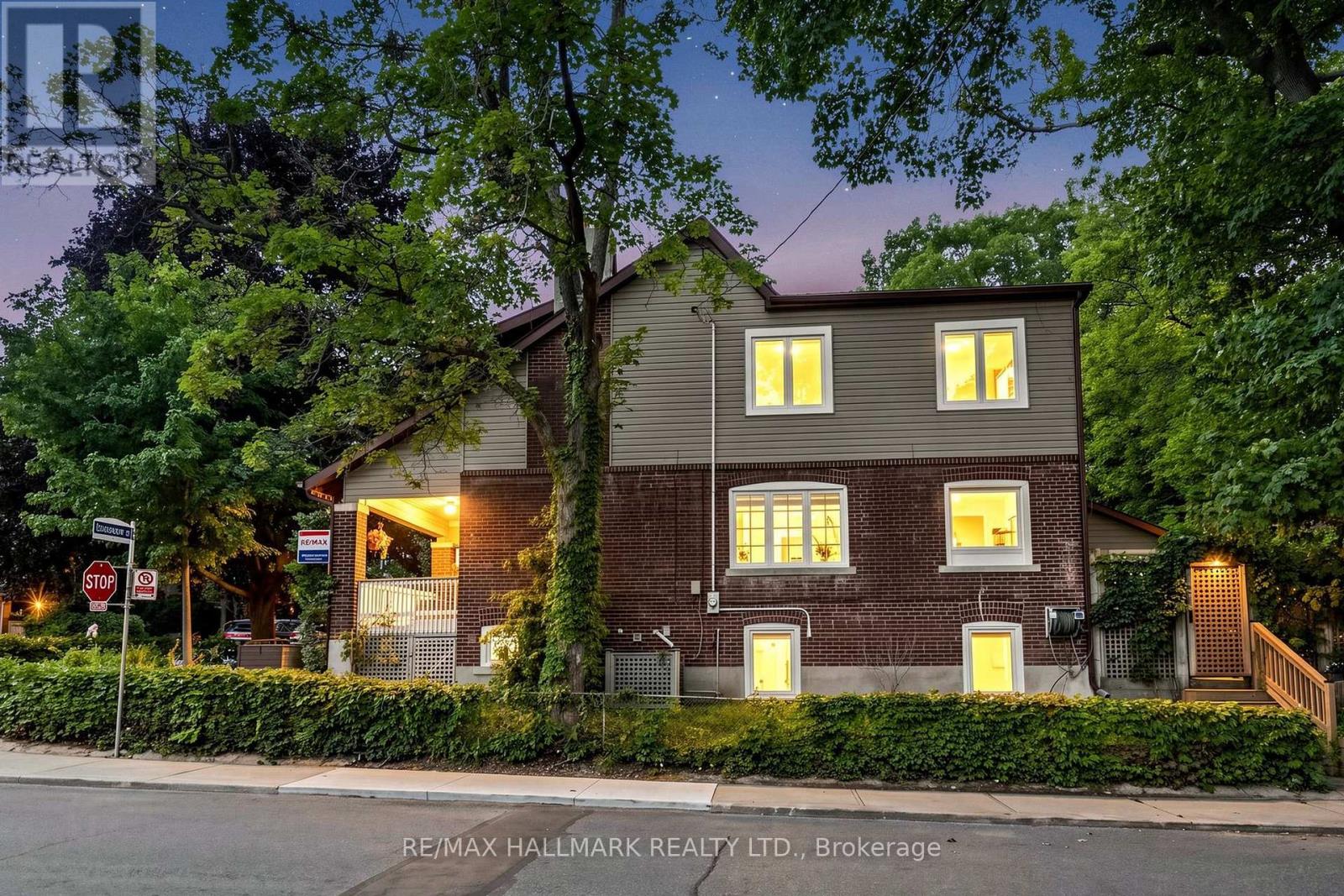 47 Glenmore Road, Toronto, Ontario  M4L 3M2 - Photo 37 - E13695826