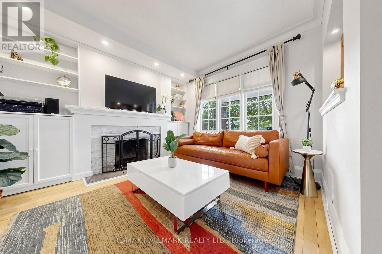 47 Glenmore Road, Toronto, Ontario  M4L 3M2 - Photo 4 - E13695826