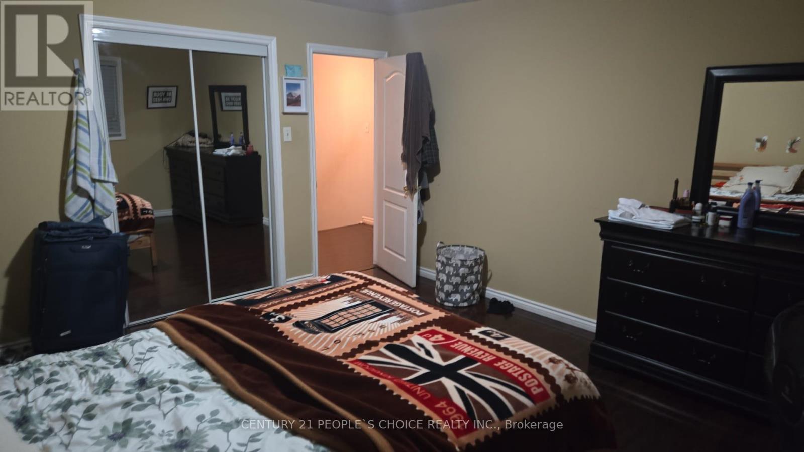 7221 Sigsbee Drive, Mississauga, Ontario  L4T 3L6 - Photo 6 - W13657312