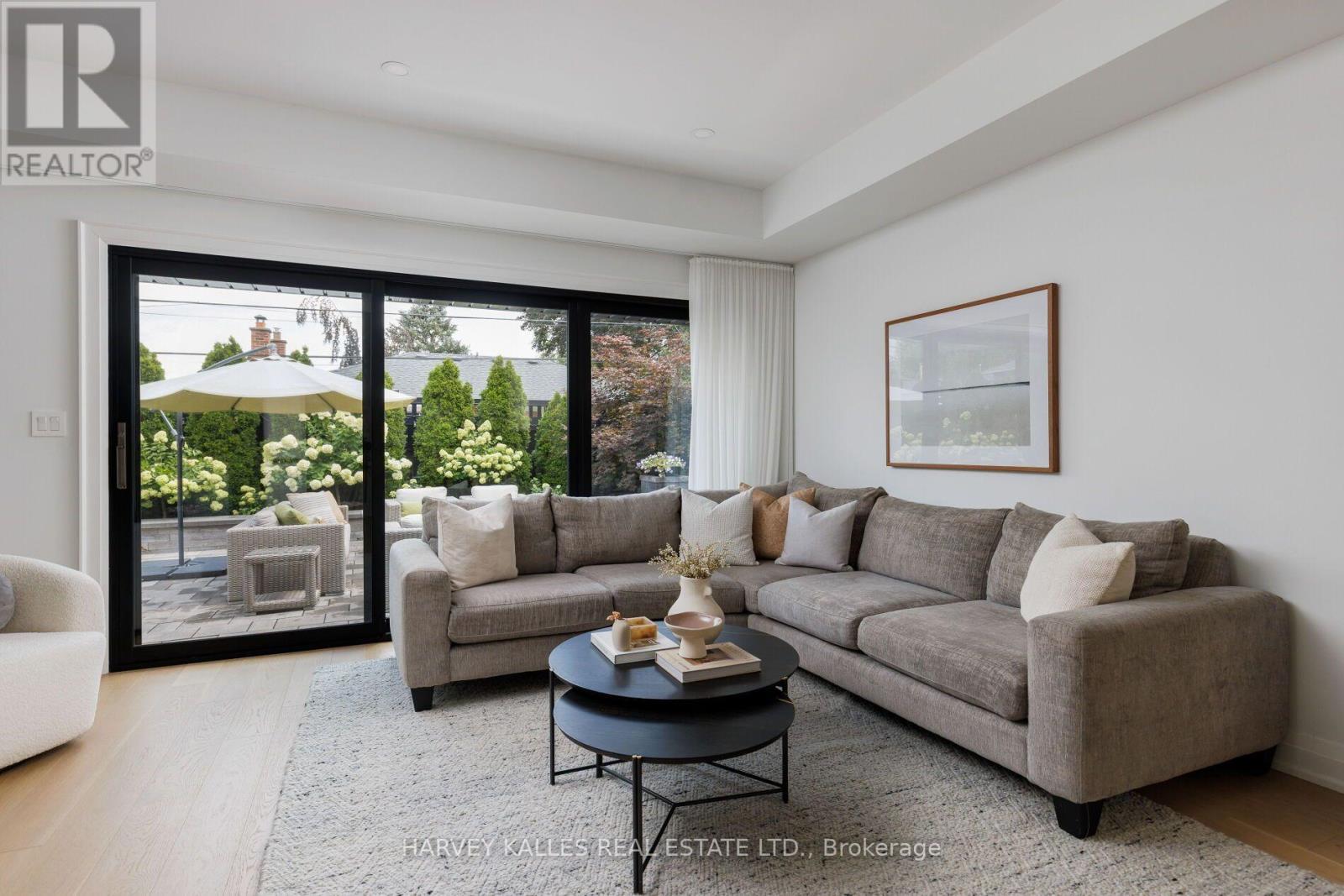 75 Markland Drive, Toronto, Ontario  M9C 1N4 - Photo 7 - W13694140