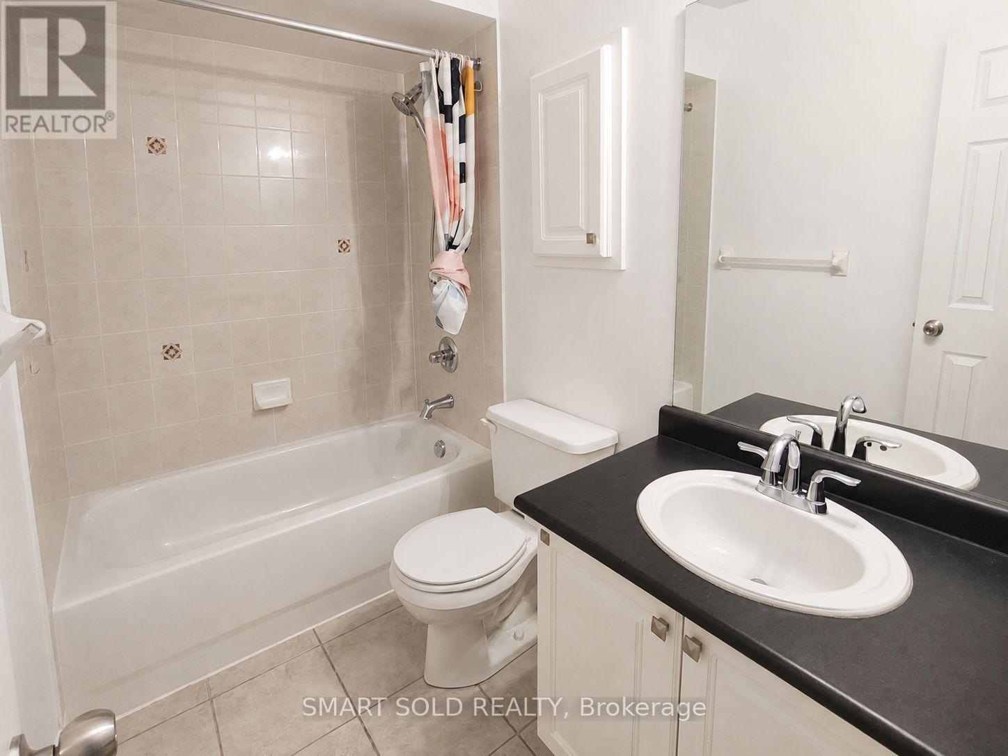 52 Royalpark Way, Vaughan, Ontario  L4H 1J5 - Photo 18 - N13695596