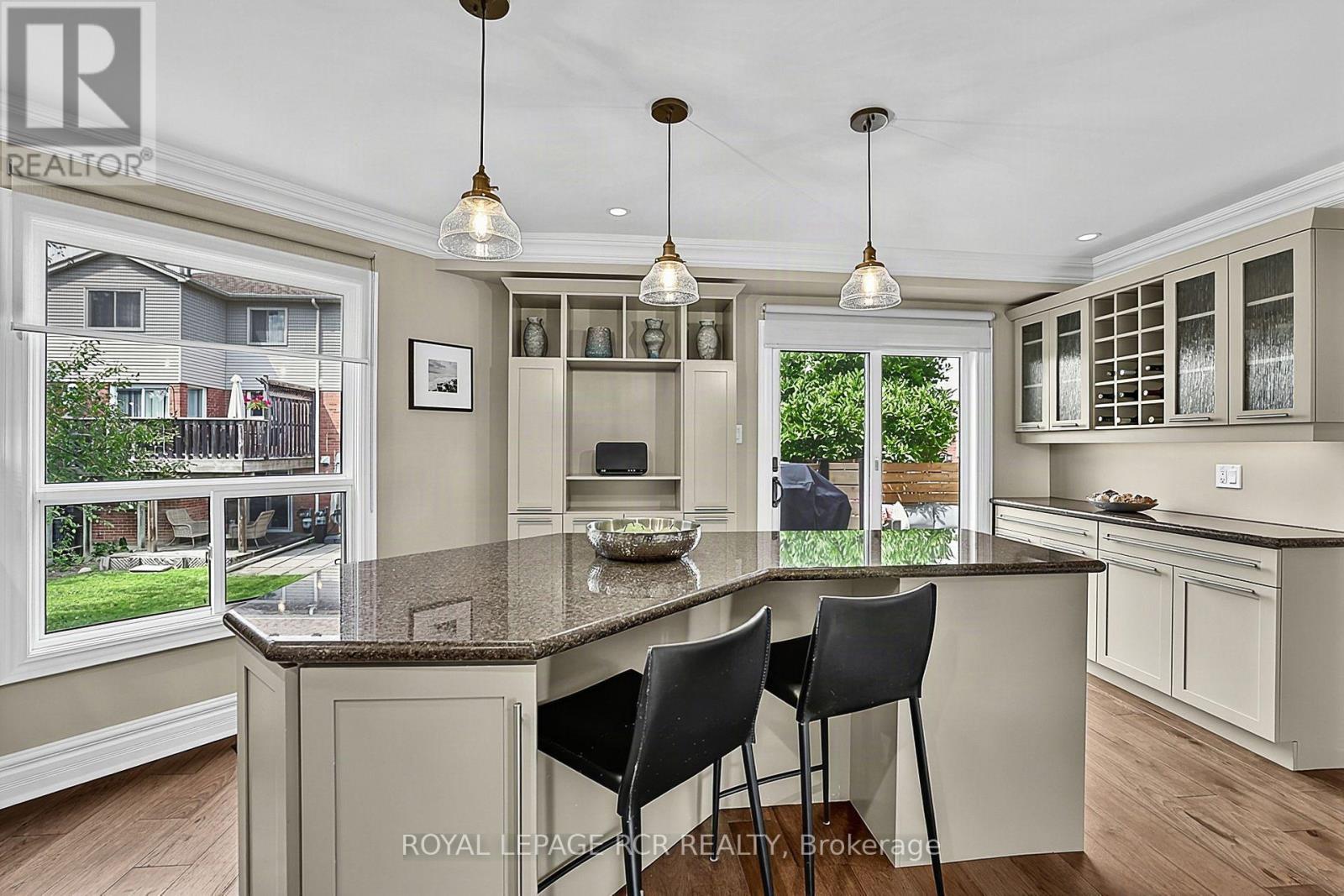 411 Butler Court, Aurora, Ontario  L4G 6G8 - Photo 13 - N13695600