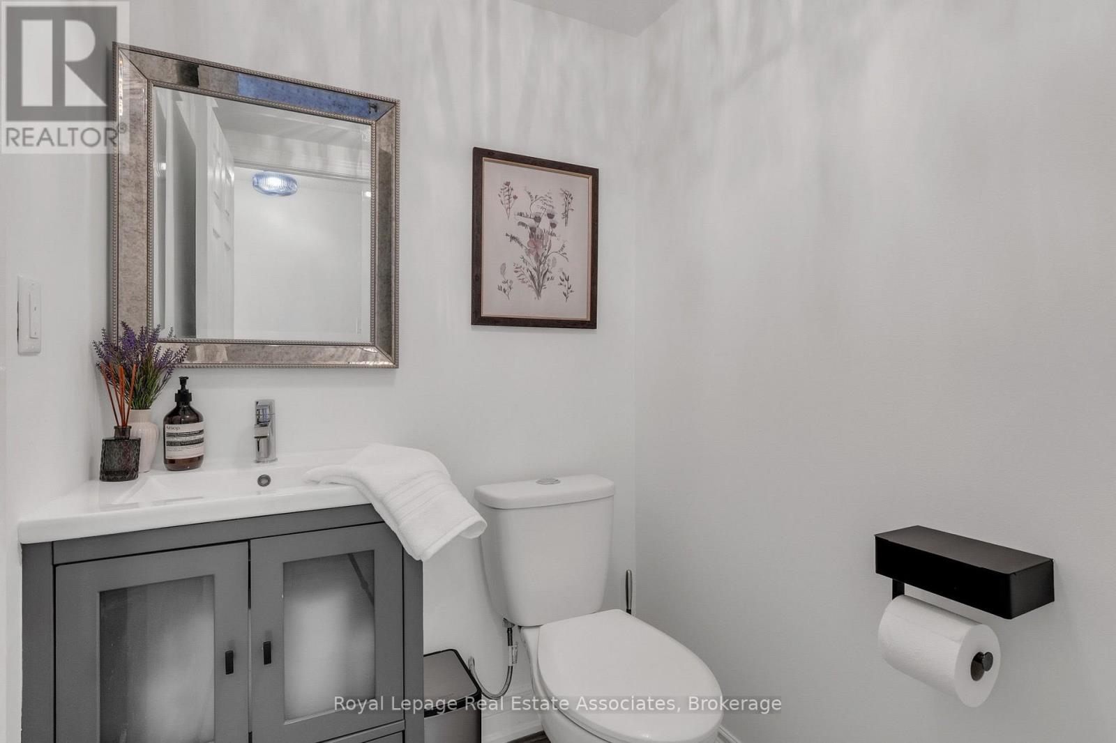 8 Prestwick Avenue, Vaughan, Ontario  L6A 2B6 - Photo 19 - N13695610