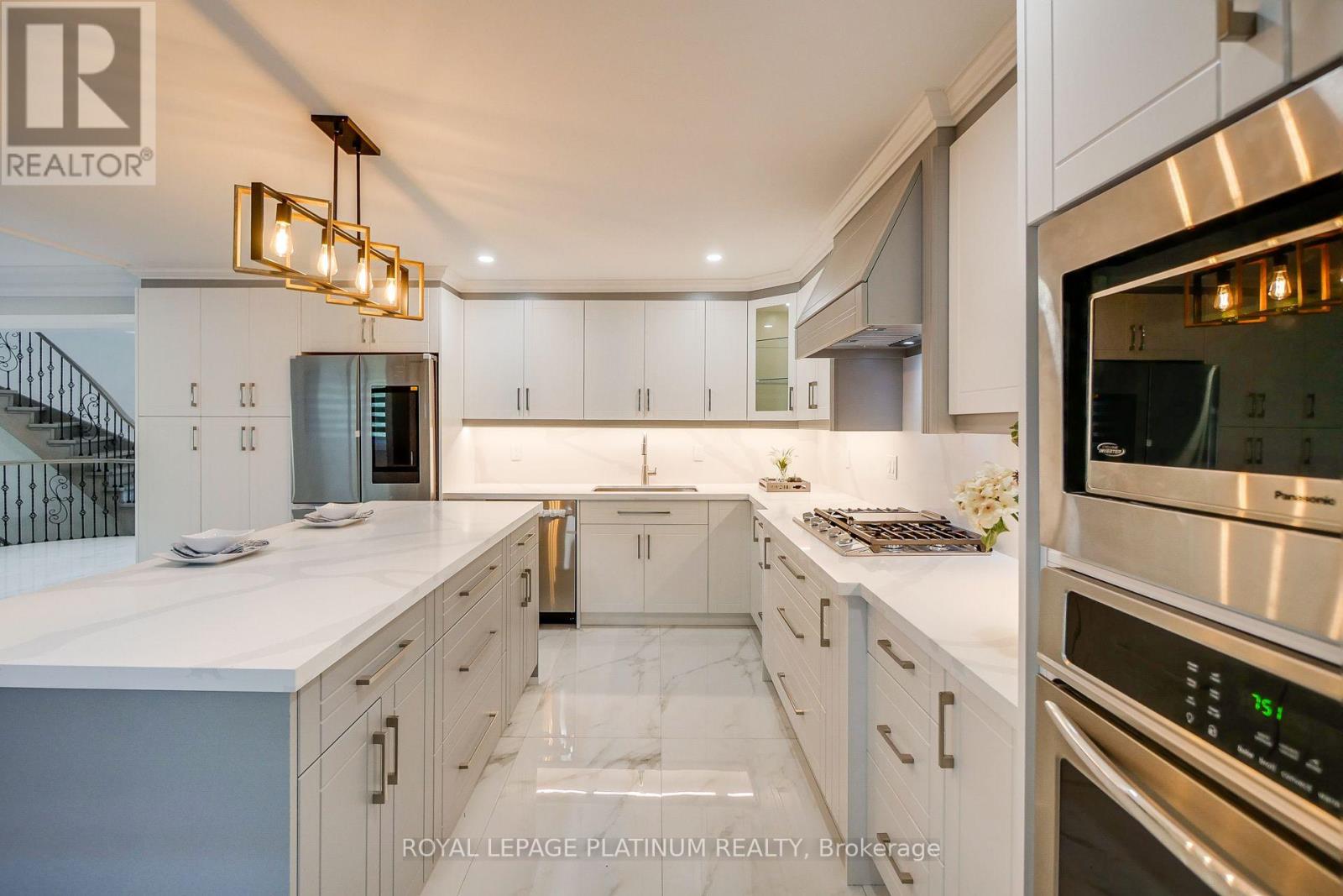 16 Bridgend Court S, Vaughan, Ontario  L4L 3L3 - Photo 21 - N13695738