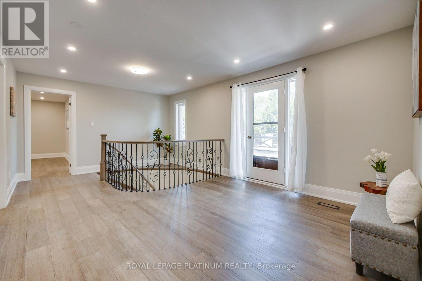 16 Bridgend Court S, Vaughan, Ontario  L4L 3L3 - Photo 24 - N13695738