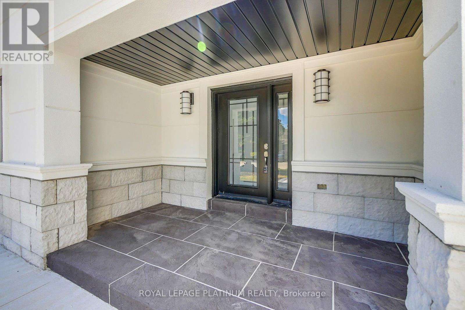 16 Bridgend Court S, Vaughan, Ontario  L4L 3L3 - Photo 7 - N13695738