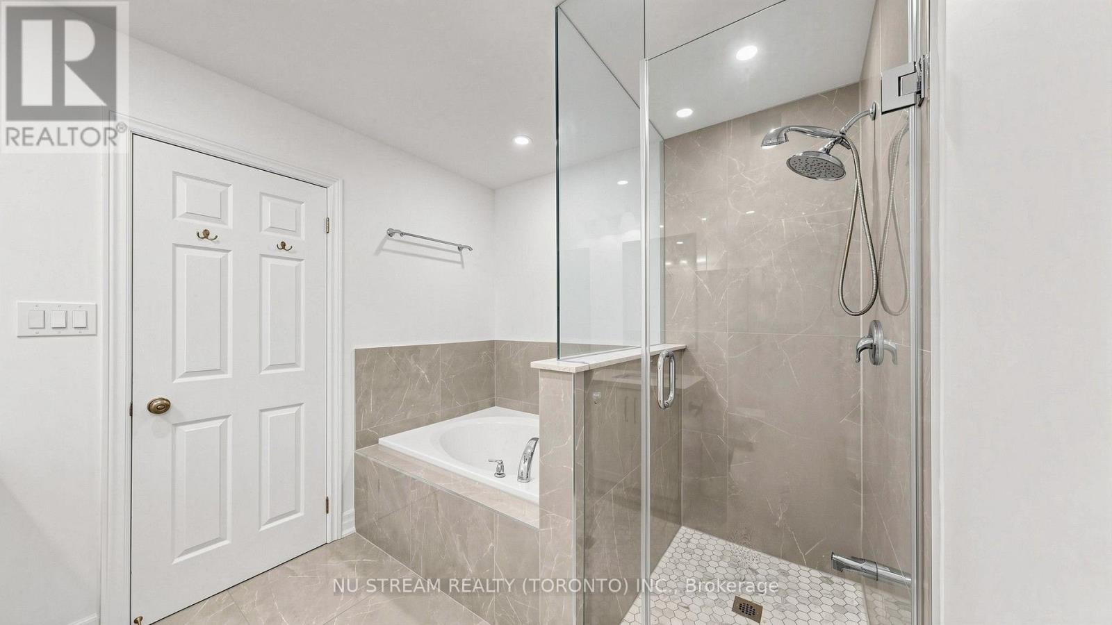 15 - 19 Maytime Way, Markham, Ontario  L6C 0N5 - Photo 21 - N13695744