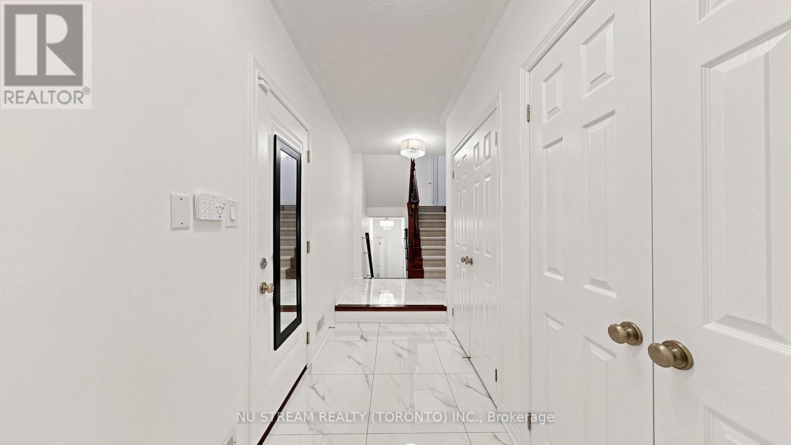 15 - 19 Maytime Way, Markham, Ontario  L6C 0N5 - Photo 28 - N13695744