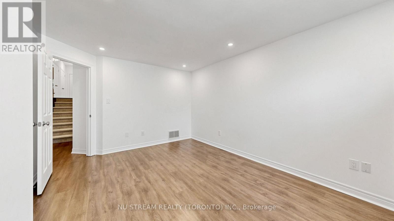 15 - 19 Maytime Way, Markham, Ontario  L6C 0N5 - Photo 29 - N13695744